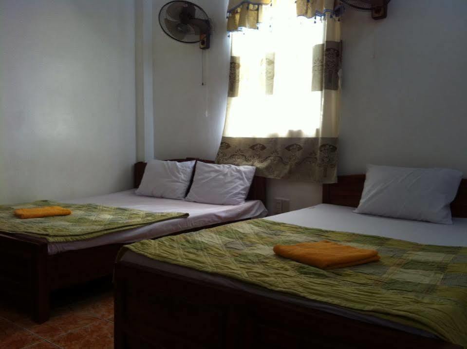 Cat Ba Hostel Cat Ba Island Екстер'єр фото