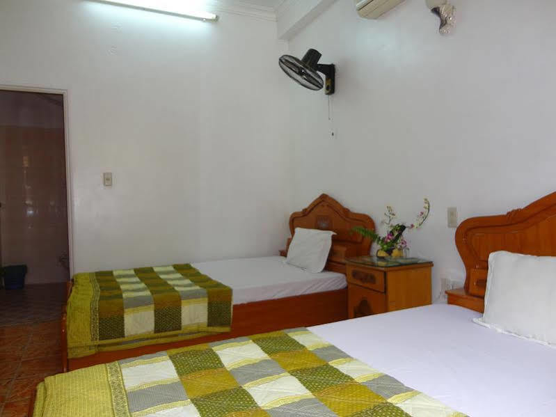 Cat Ba Hostel Cat Ba Island Екстер'єр фото